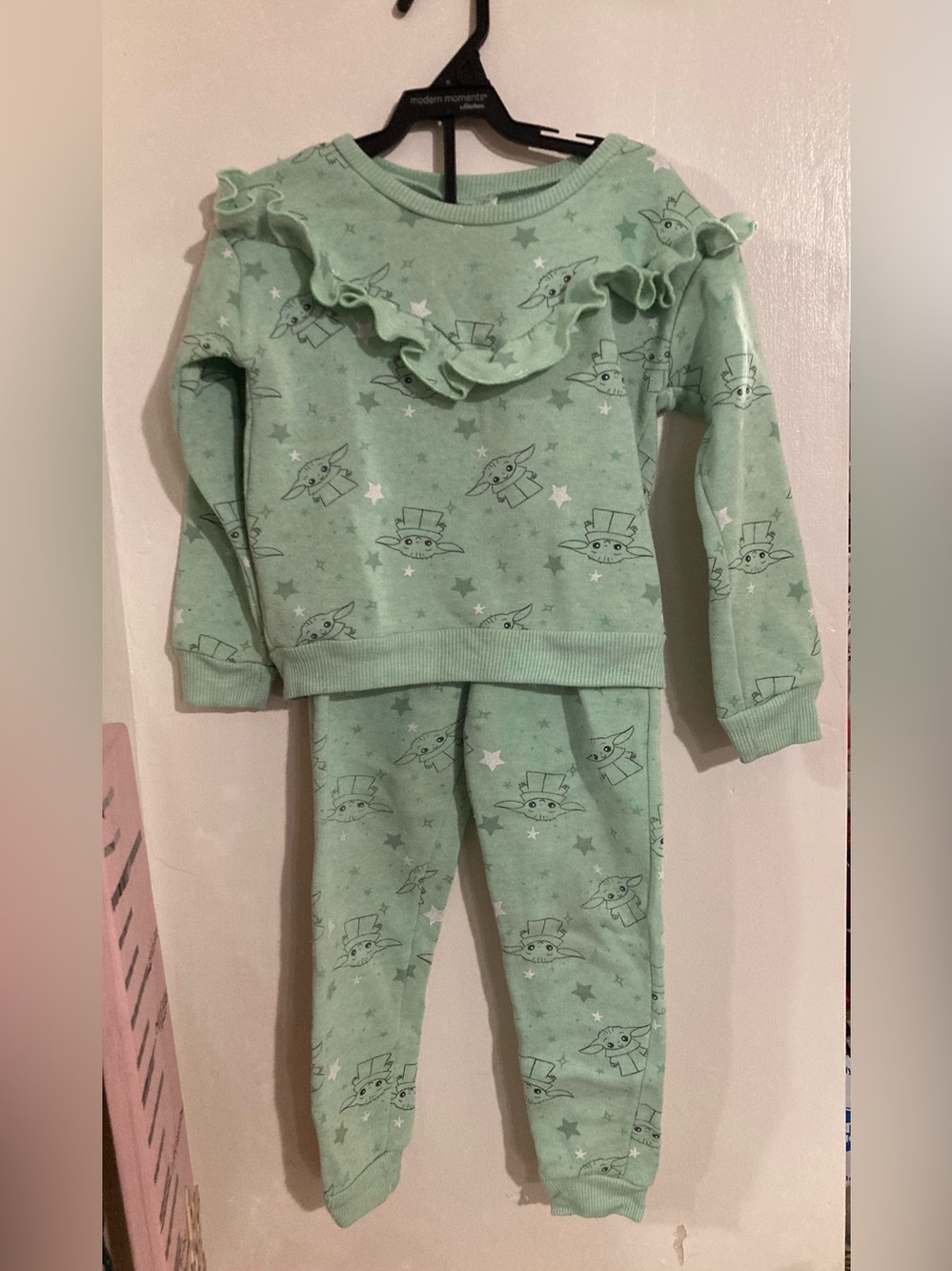 Star Wars Grogu Baby Yoda Girls 5T Jade Ruffle Sweatsuit Set